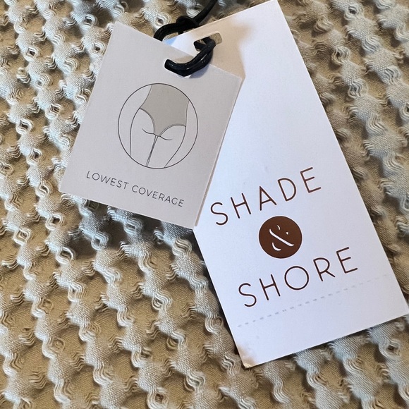 Monokini - Picture 3 of 4